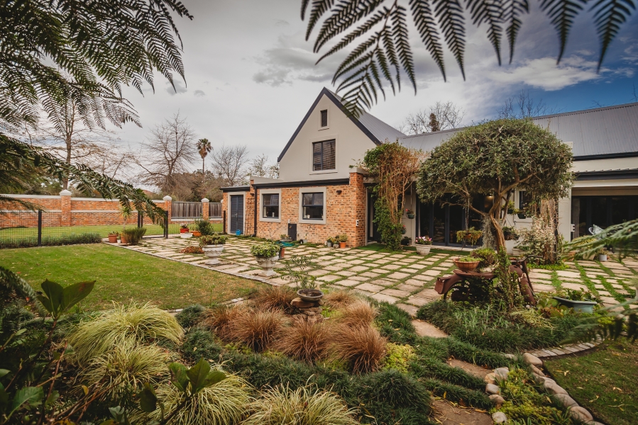 4 Bedroom Property for Sale in Camphersdrift Western Cape
